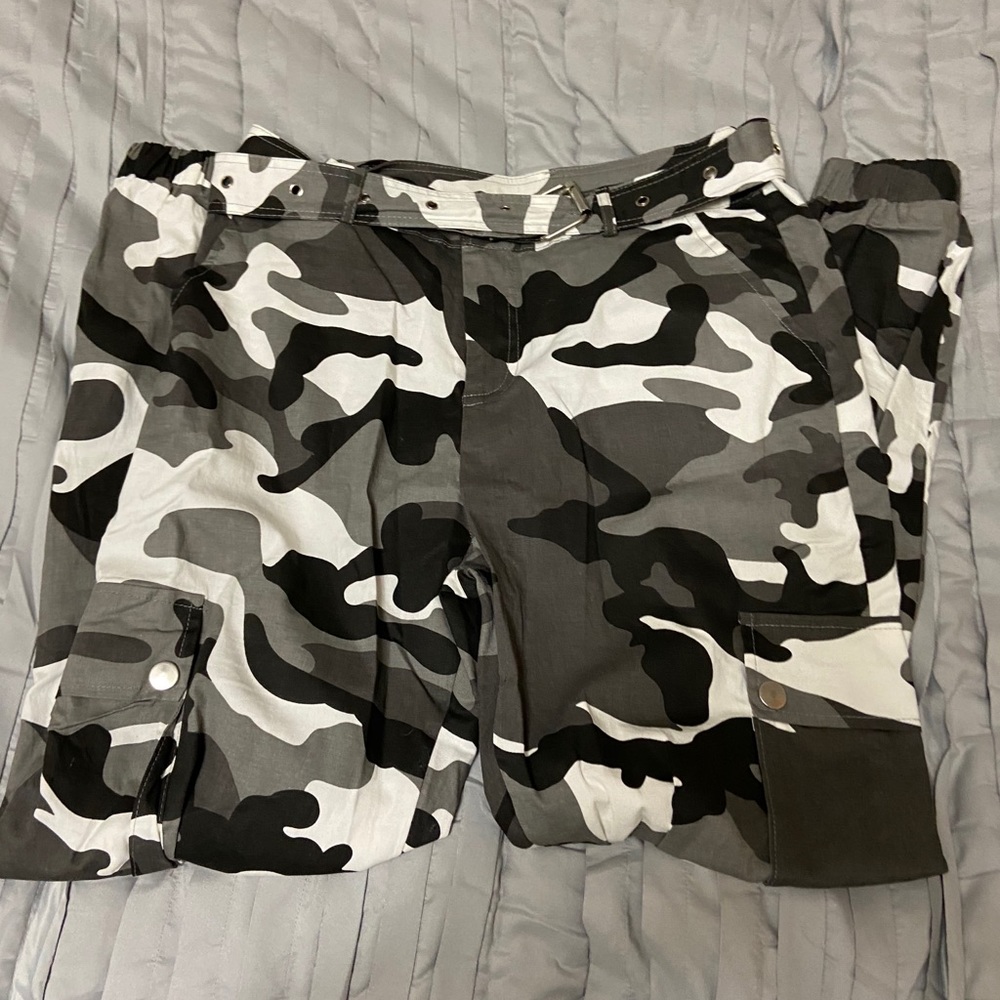 Camo pants